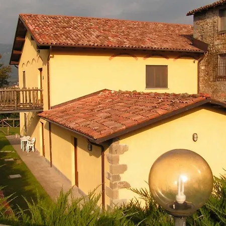 Agriturismo La Palazzina Alloggio per agriturismo Castelnuovo di Garfagnana
